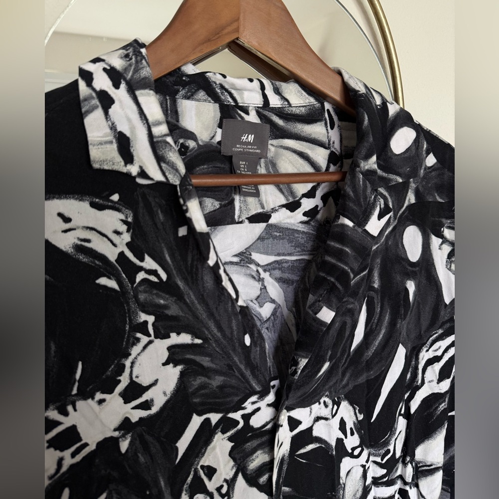 H&M Black and White Tropical Men's Shirt
